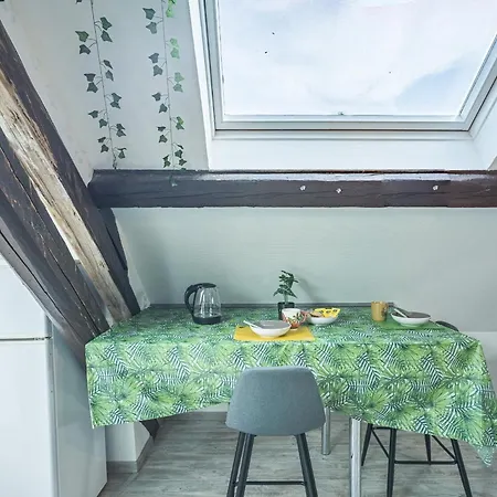 Le Jungle - Oasis Climatisee - Stationnement Public Gratuit *